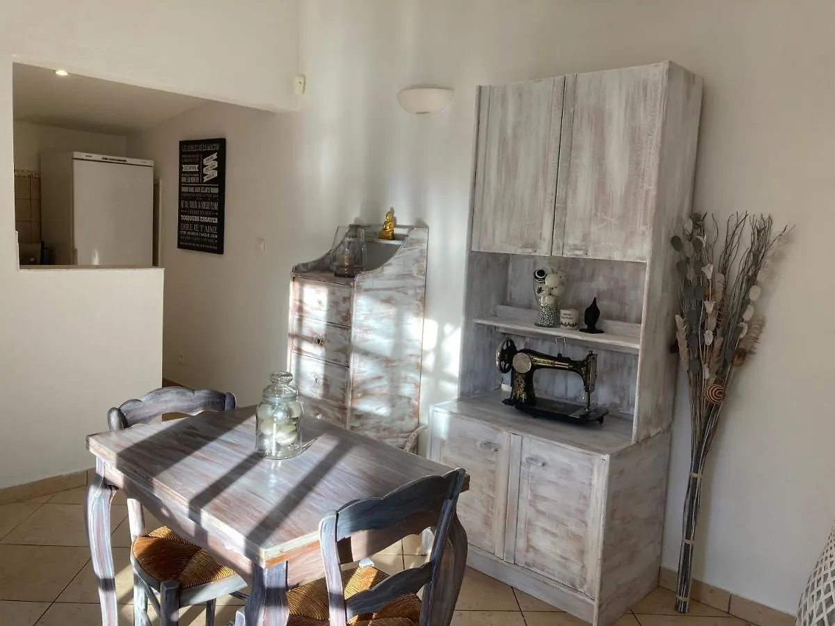Gite Encore Un Soir Hyères Ferienhaus